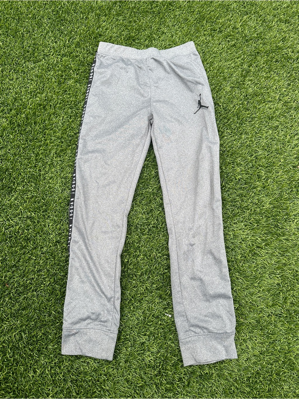 Jordan Boys Large Gray Jogger Pants Jumpman Side Tape Athletic Youth L